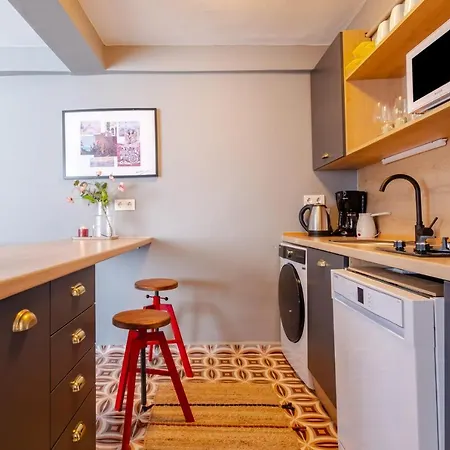 Flat In The Heart Of Cihangir Διαμέρισμα Κωνσταντινούπολη